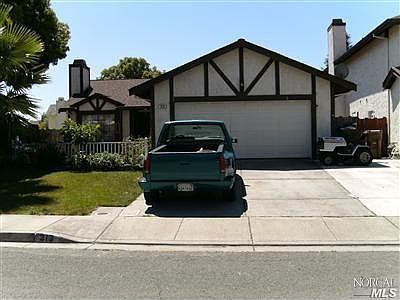 1st image of 313 Kingsly Ln