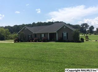 3850 Berkley Hills Dr N, Gadsden, AL 35907