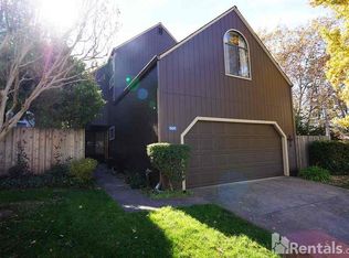 502 Westmont Ct, Healdsburg, CA 95448