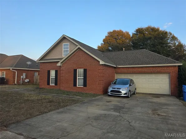 820 Dunvegan Dr, Prattville, AL 36067
