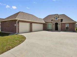 419 6th St, Iowa, LA 70647