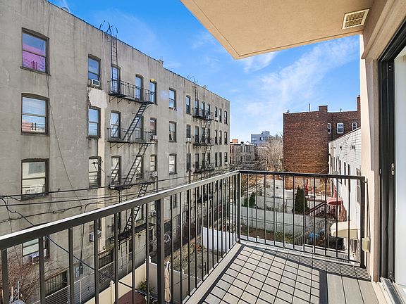 5th image of 1068 Lafayette Ave #6