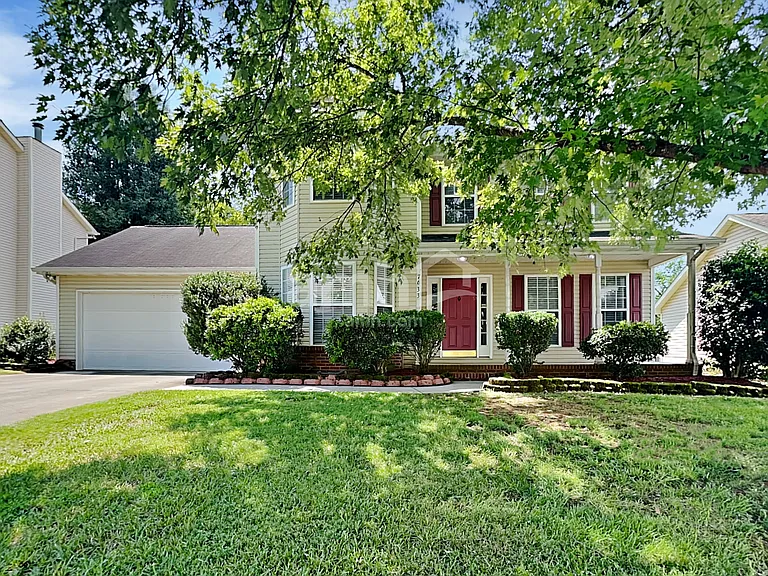 7633 Callow Cove Ln — Photo 1