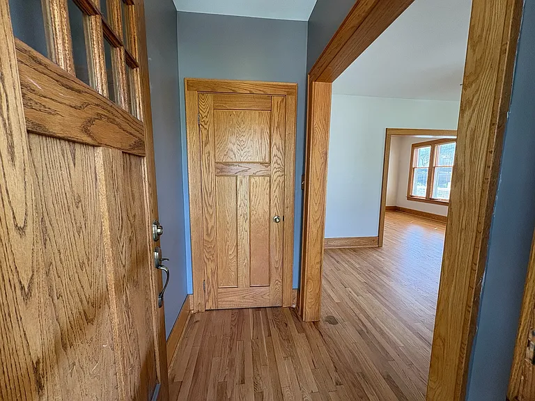 1216 Wayburn St — Photo 4