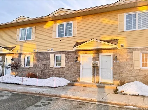 500 Riverside Dr #2, Fredericton, NB E3A 8C2