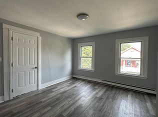 16 4th St #3, Waterbury, CT 06708