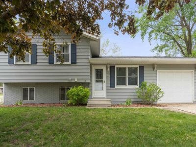 1348 Edgewood Dr, Waterloo, IA, 50701