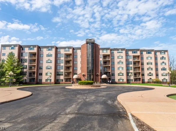 1360 Hamburg Tpke Unit 402 #402, Wayne Twp., NJ 07470