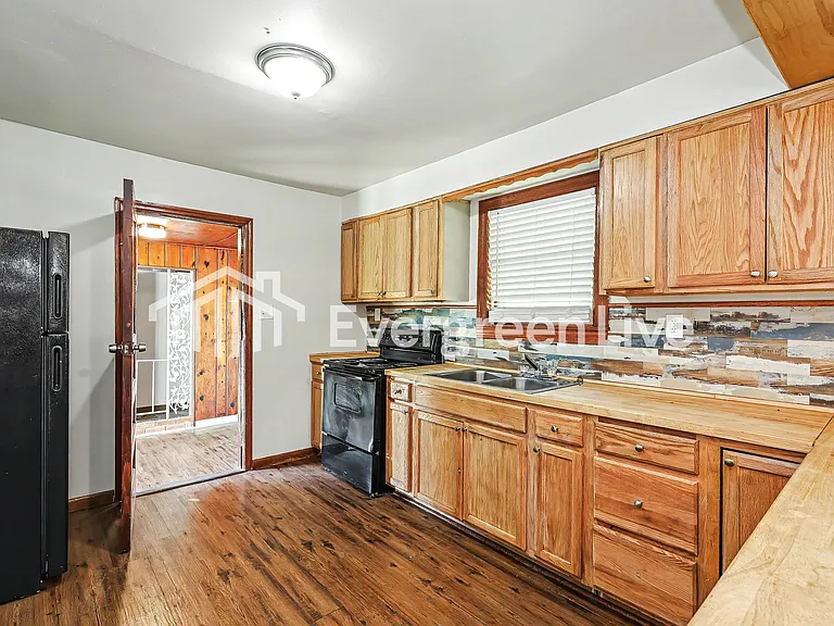 521 Stevenson Rd — Photo 7