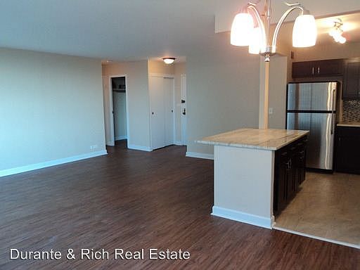 3rd image of 3550 N Lake Shore Dr APT 1907