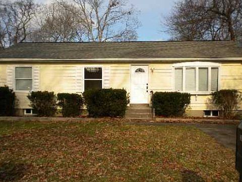 1st image of 65 Bedford Ave