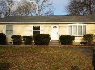 65 Bedford Ave, Mastic, NY 11950