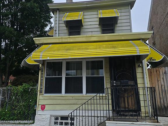 2nd image of 6113 N Lambert St