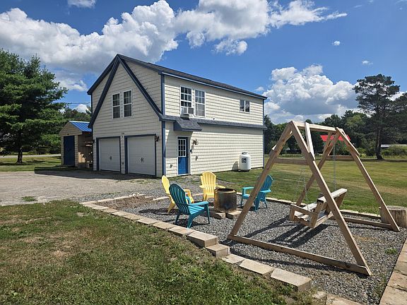 3rd image of 138 Capen Road