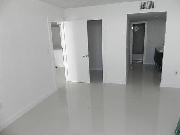 5th image of 5701 Collins Ave Ph 14