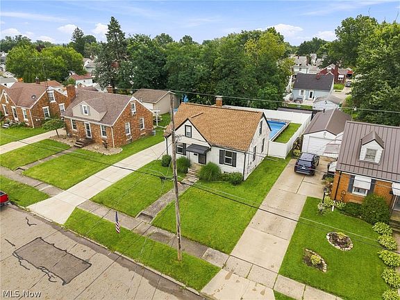 5th image of 2508 Watson Ave