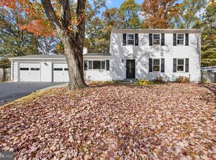 9728 Waterline Dr, Burke, VA 22015
