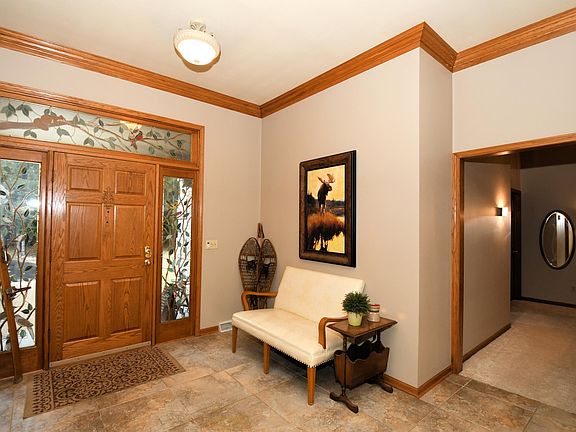 2nd image of 522 Beechwood Dr