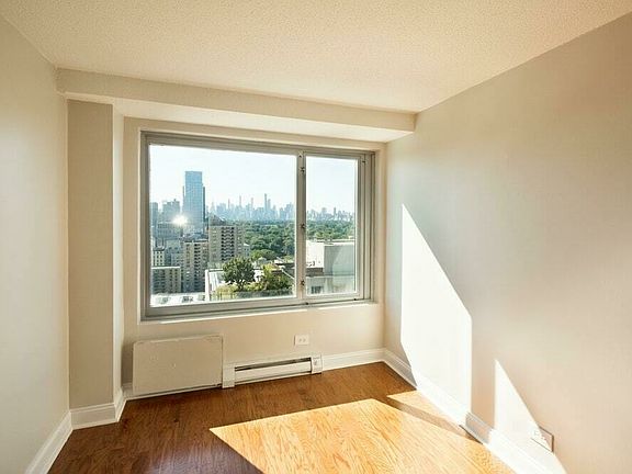 3rd image of 1295 5th Ave APT 22H