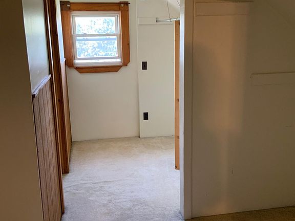 4th image of 922 1/2 Bucknell Ave