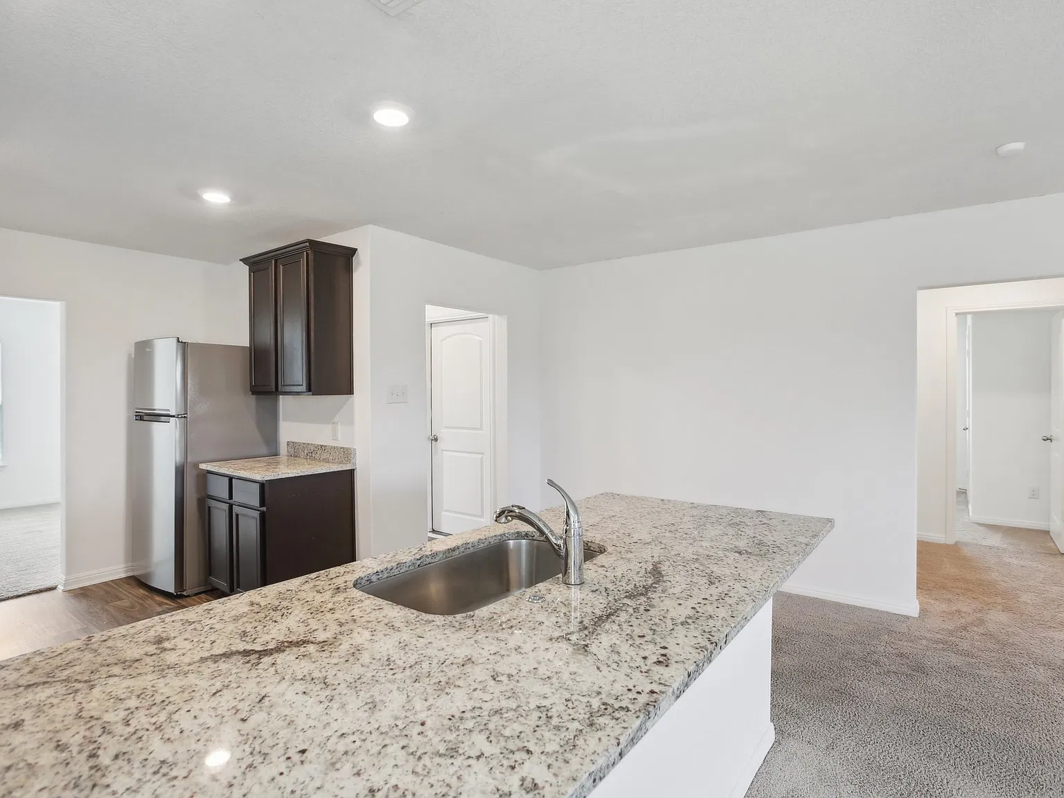 3 bed, 1525 sqft, $1,550 — Photo 3
