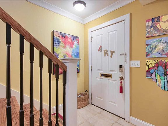 3rd image of 2725 Lemp Ave