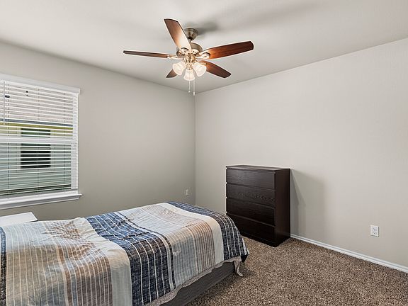 4th image of 6929 Guadalupe Rd