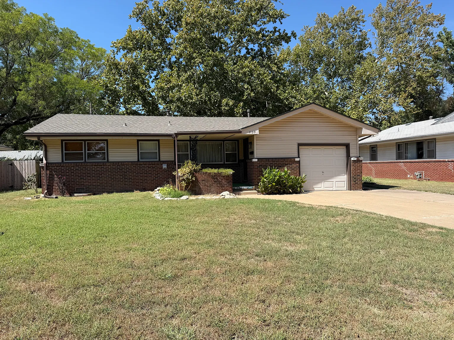 3 bed, 1938 sqft, $1,375 — Photo 2