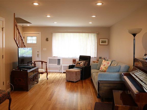 2nd image of 13-50 212th St #148