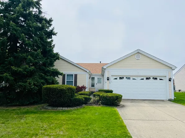 1915 Lawson Rd, Schaumburg, IL 60194
