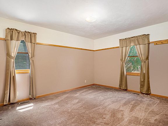 5th image of 6060 152nd Ave