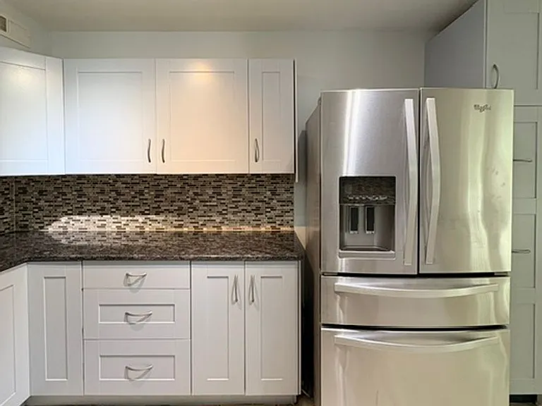 9714 Admiralty Dr — Photo 10