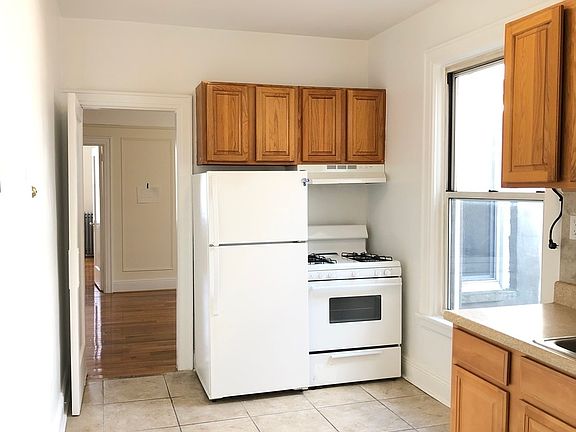 5th image of 31-10 36th Ave #T