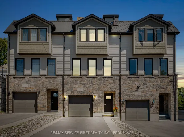 15 Grange St, Kingston, ON K7M 2J5