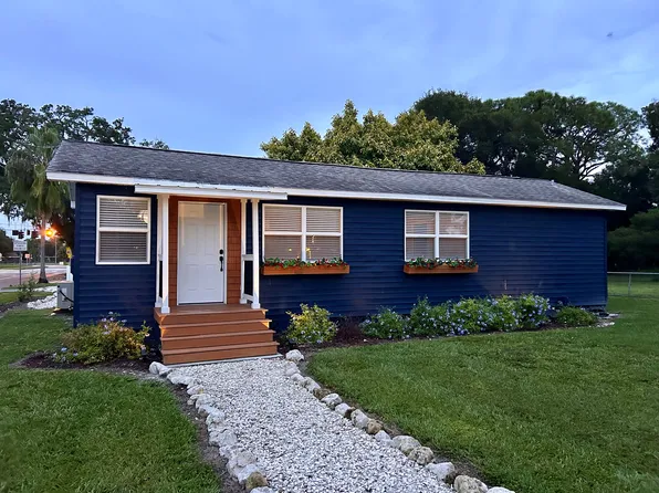 901 44th St W, Bradenton, FL 34209