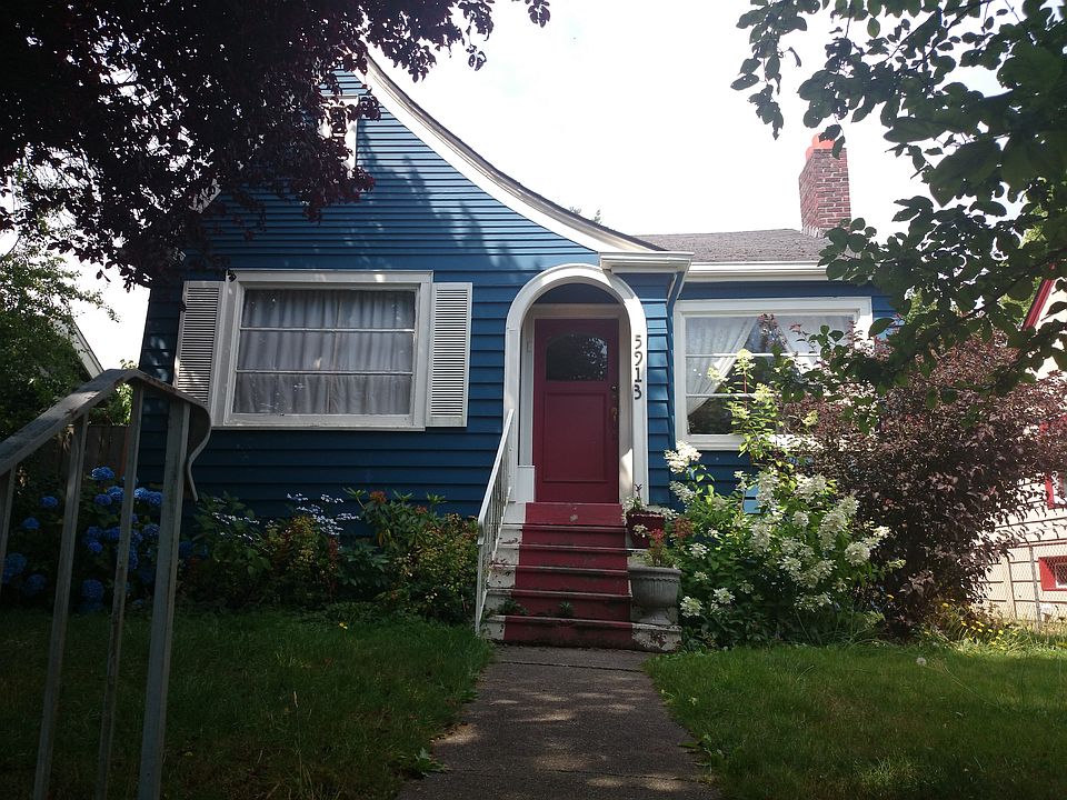 2nd image of 5913 34th Ave SW