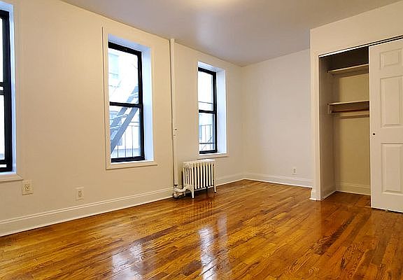 2nd image of 1642 Lexington Ave #1