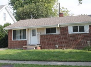 22709 Avon St, Saint Clair Shores, MI 48082