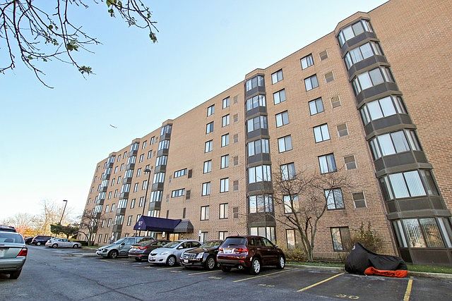 1st image of 637 E Woodland Park #606