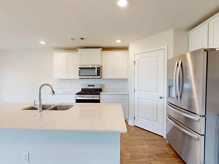 7726 Shaddix St — Photo 11