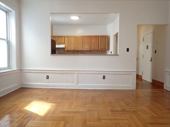 3rd image of 1022 Carroll St APT 1F