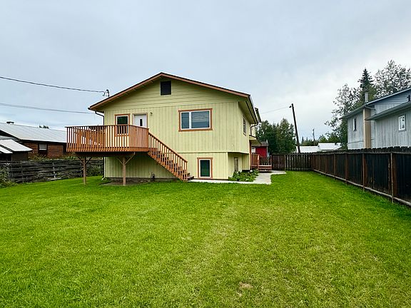 3rd image of 520 Craig Ave #1