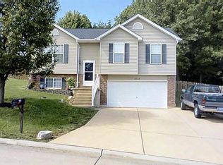 2320 W Ridge Dr, Festus, MO 63028