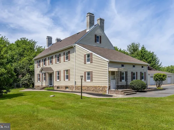 106 Compton Cir, Robbinsville, NJ 08691