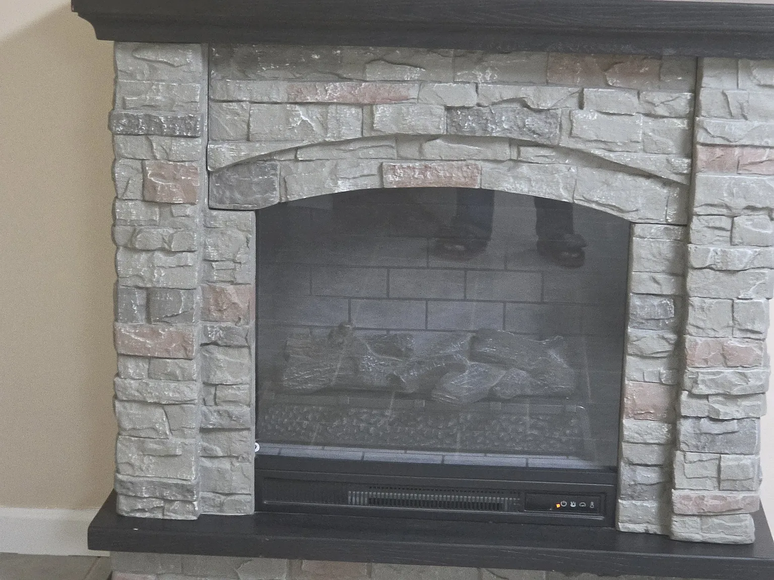 6383 Grafton Dr — Photo 1