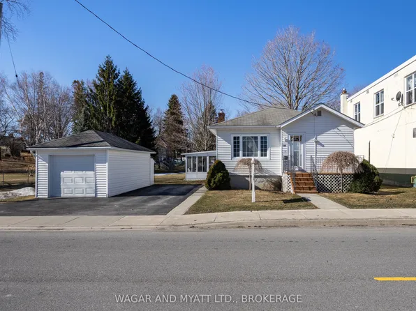 170 Robinson St, Greater Napanee, ON K7R 2S4