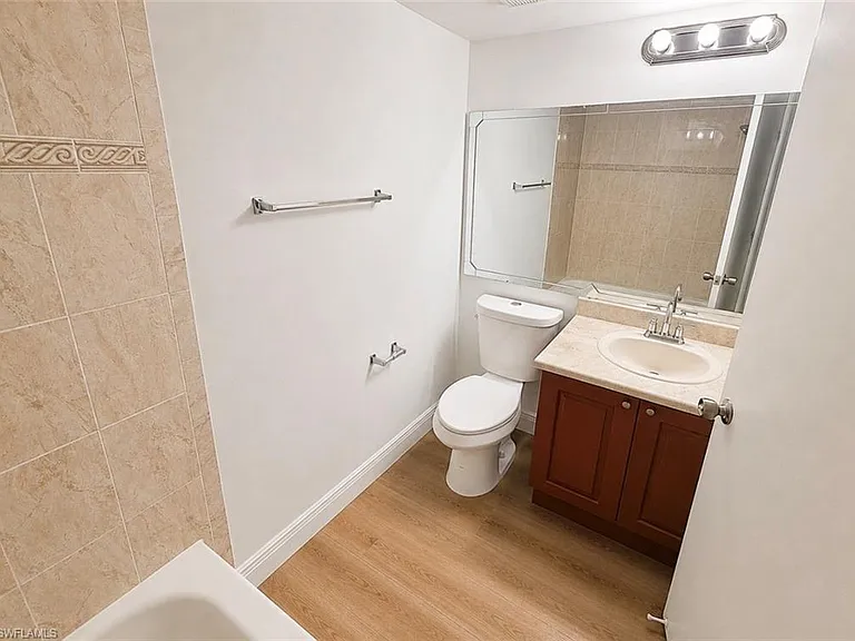 161 Santa Clara Dr #14 — Photo 23