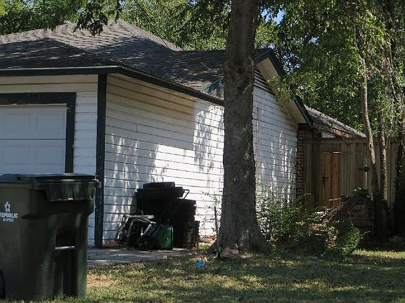 3rd image of 530 Highland Dr