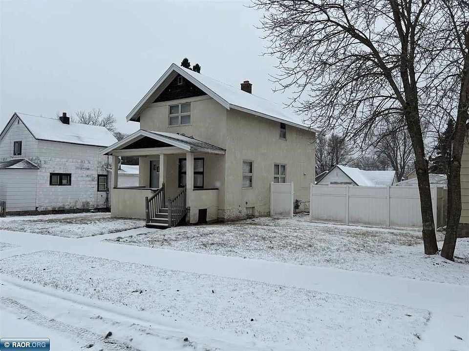 1st image of 309 6th St SW