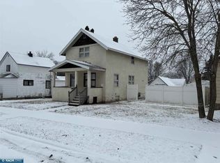 309 6th St SW, Chisholm, MN 55719